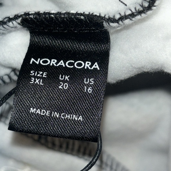 NORACORA soft clouds women’s 3XL black fuzzy,very warm NWT leggings - Picture 7 of 10